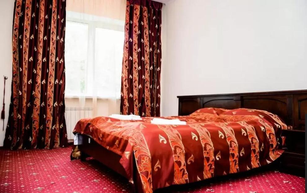 Hotel Solotvyno Resort Экстерьер фото